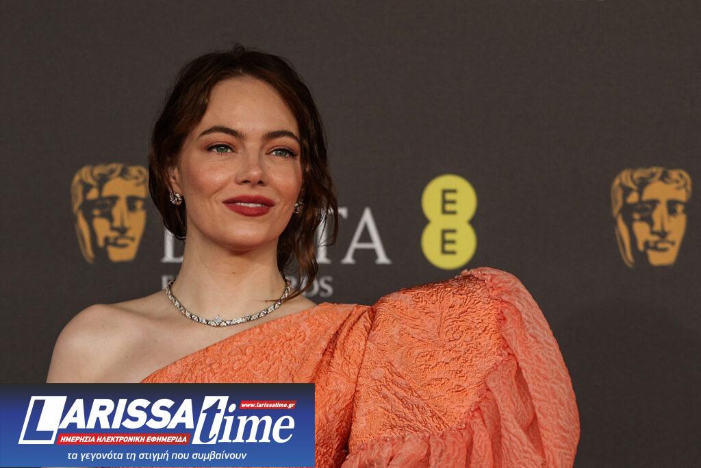 BAFTA: Η άφιξη Γιώργου Λάνθιμου – Έμα Στόουν στο Royal Festival Hall του Λονδίνου για την τελετή (φωτογραφίες)