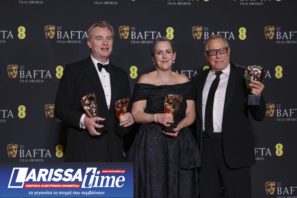 BAFTA: Στιγμιότυπα από τη μεγάλη τελετή – Οι συντελεστές των «Poor Things» και «Oppenheimer» και ο Ντέιβιντ Μπέκαμ (φωτογραφίες)
