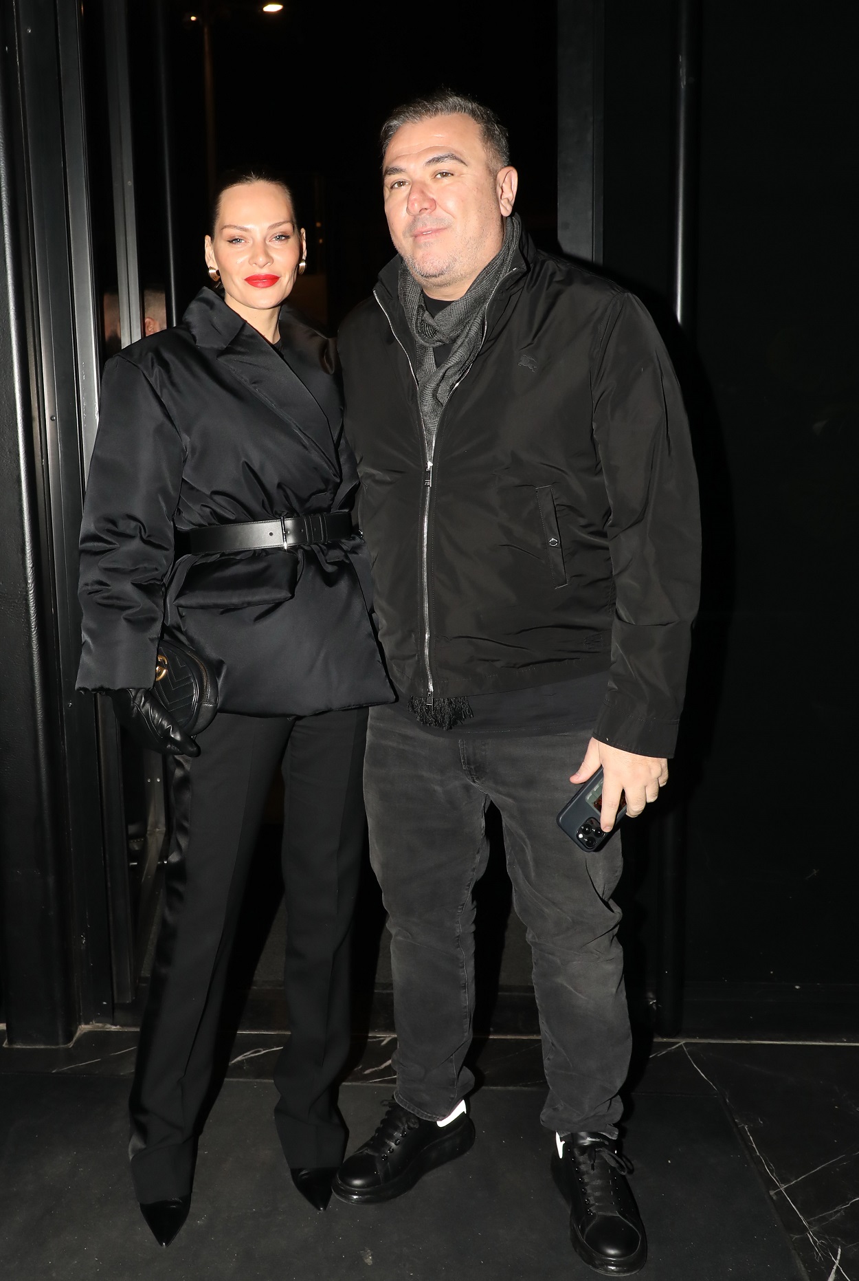 Υβόννη Μπόσνιακ νυχτερινή έξοδο