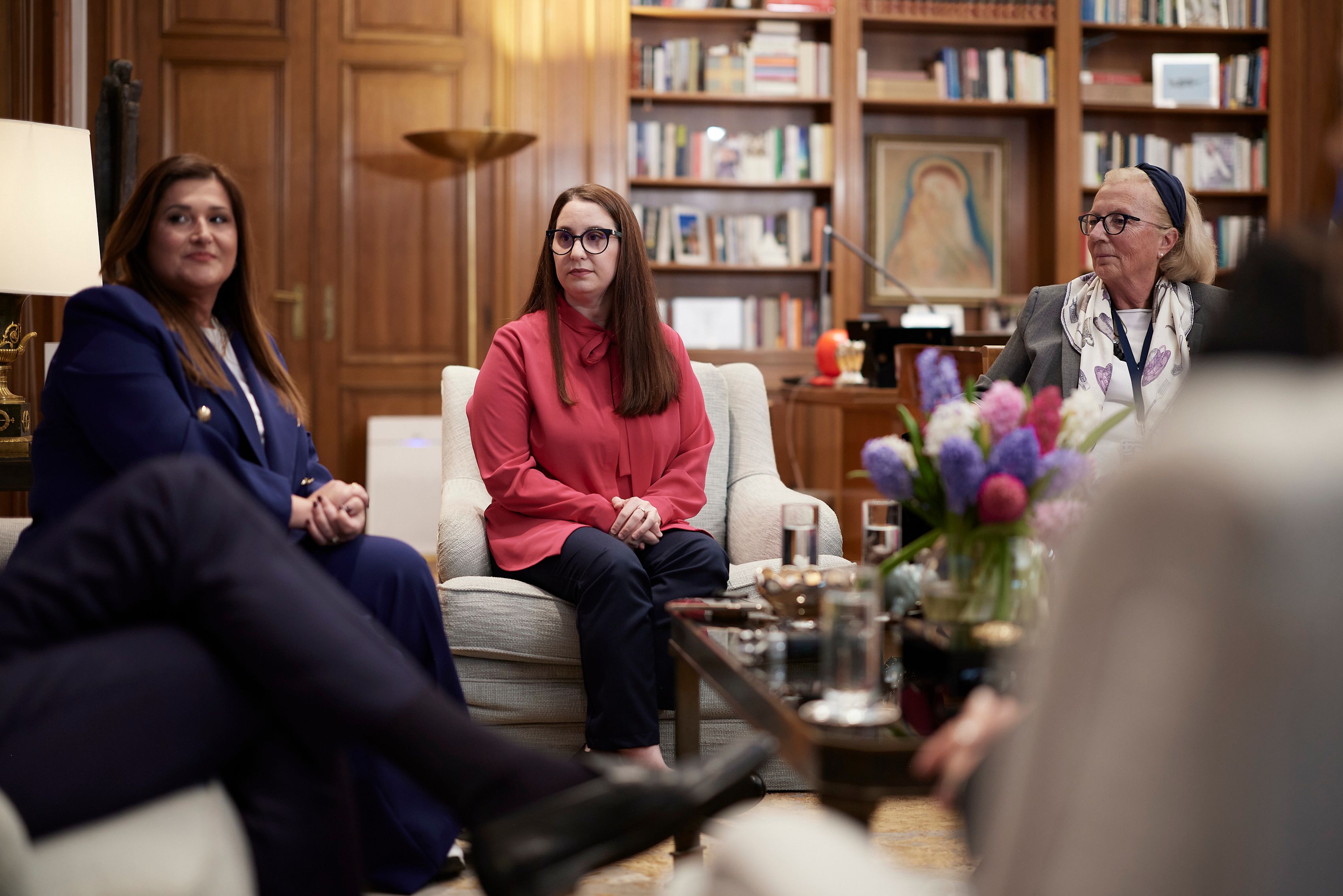 Συνάντηση Μητσοτάκη με γυναίκες στο Μαξίμου – Υπογεννητικότητα και στήριξη των οικογενειών στο επίκεντρο-5