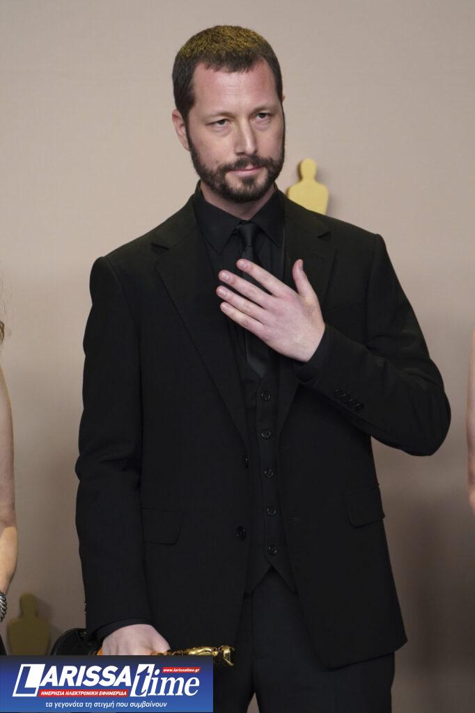 Όσκαρ 2024 – Τα highlights της βραδιάς: Το φερμουάρ της Έμμα Στόουν, ο γυμνός Τζον Σένα και τα καρφιά του Τζίμι Κίμελ