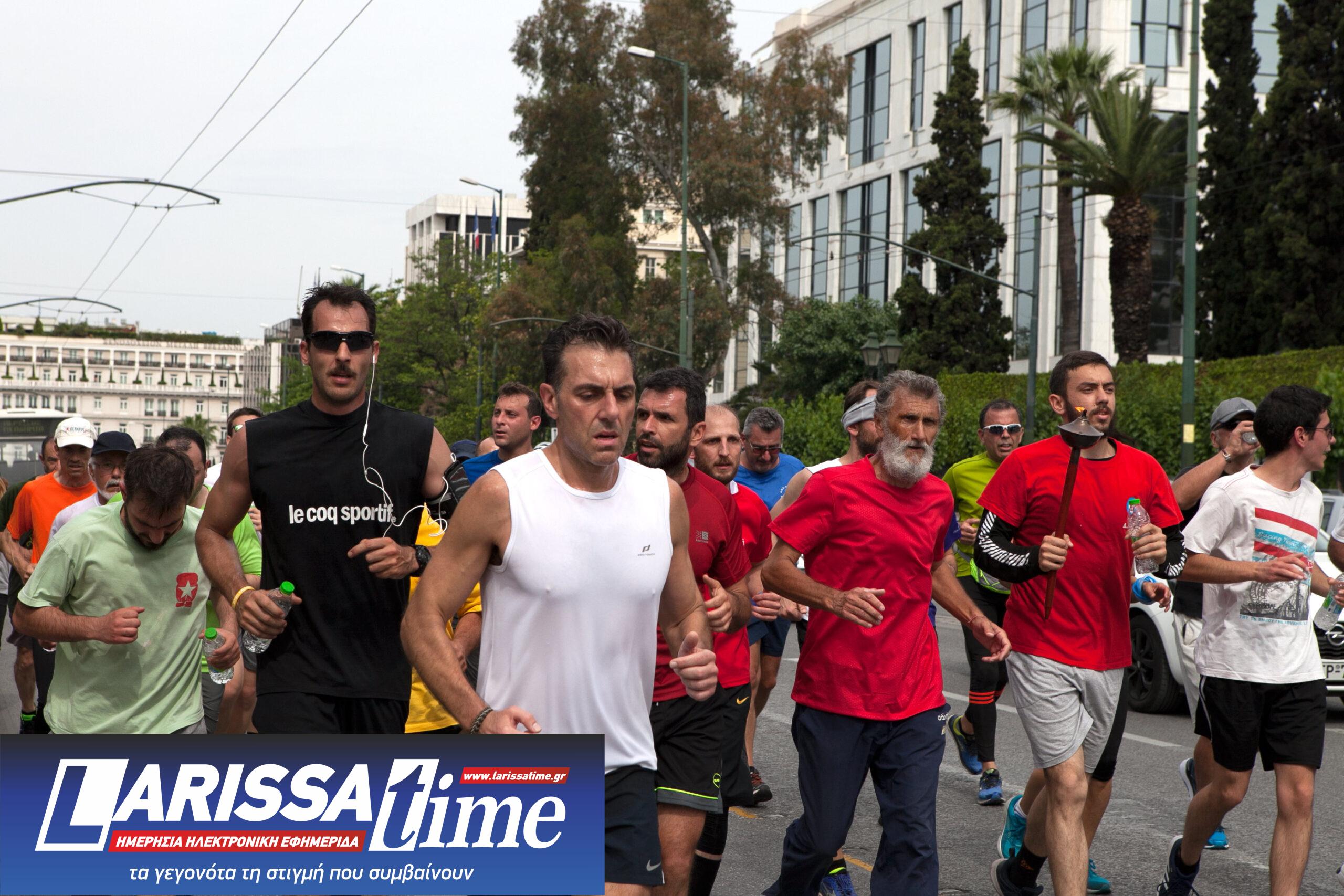 «Για τους 200 εκτελεσθέντες στην Καισαριανή» από τα Εργατικά Κέντρα Αθήνας και Πειραιά με την υποστήριξη του ΣΕΓΑΣ