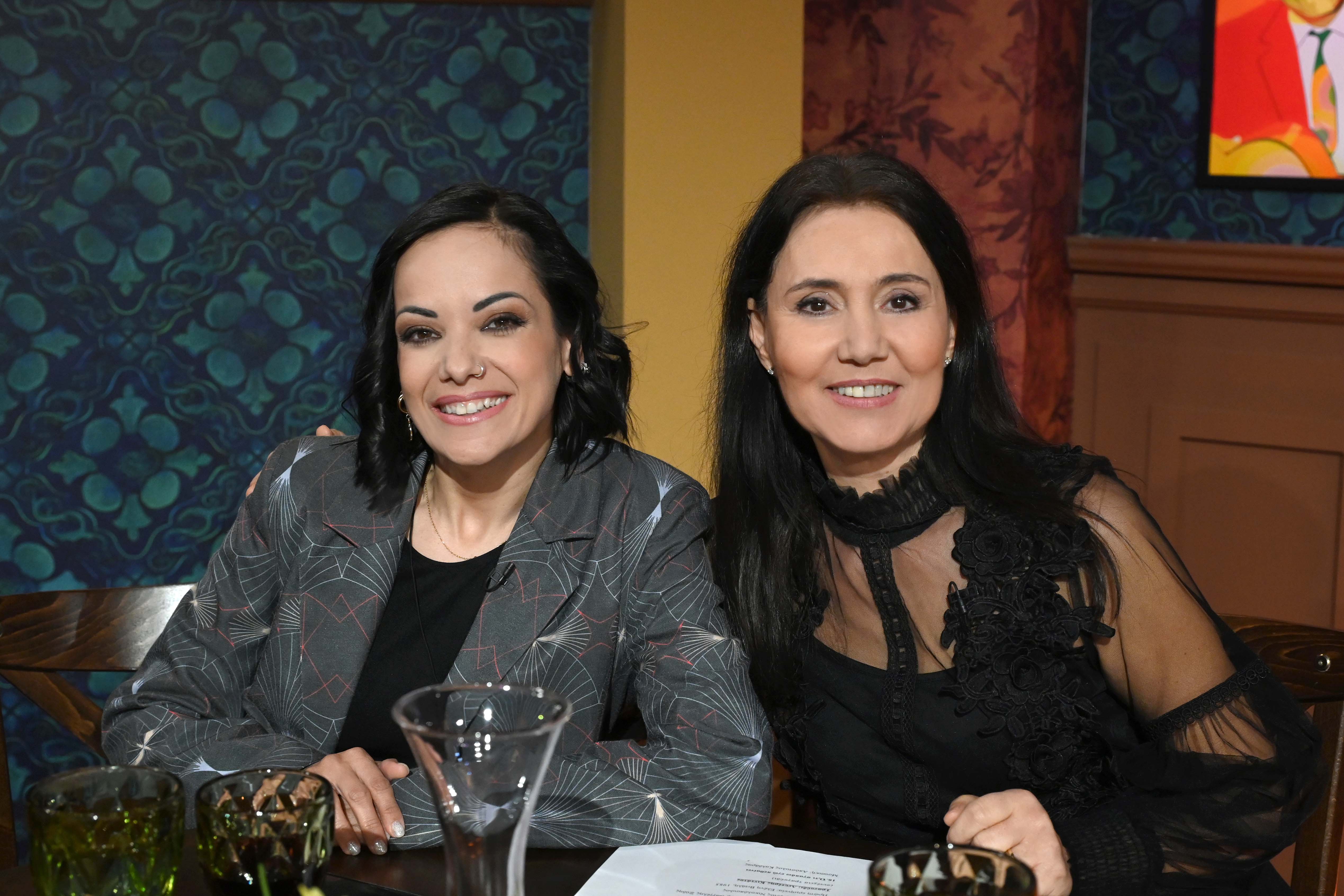 «Νύχτα στάσου» στην ΕΡΤ1: Ένα μελωδικό αφιέρωμα στις γυναίκες από άντρες τραγουδιστές