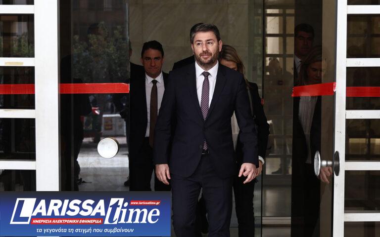 ΠΑΣΟΚ: Διμέτωπη επίθεση κατά Ν.Δ.–ΣΥΡΙΖΑ από Ανδρουλάκη