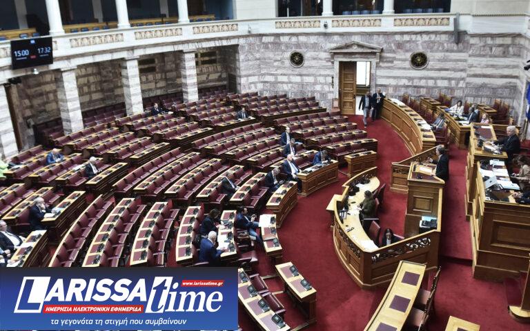 Βουλή: Στις κάλπες με ακραία πόλωση διαρκείας