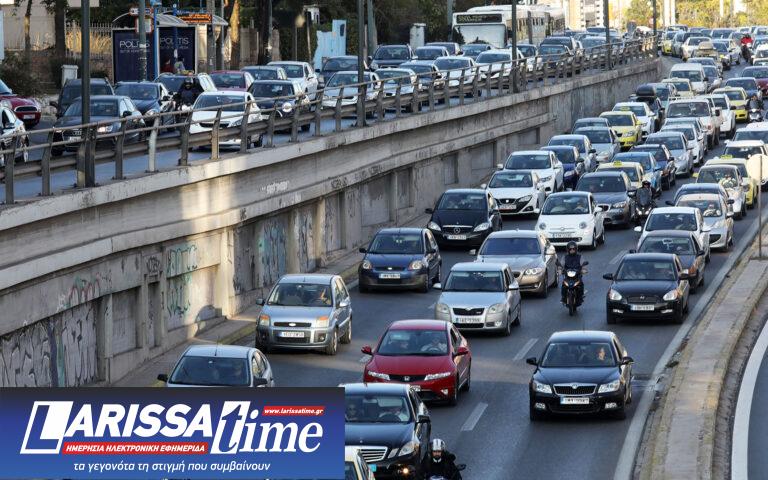 Διπλώματα και άδειες με «γρηγορόσημο»