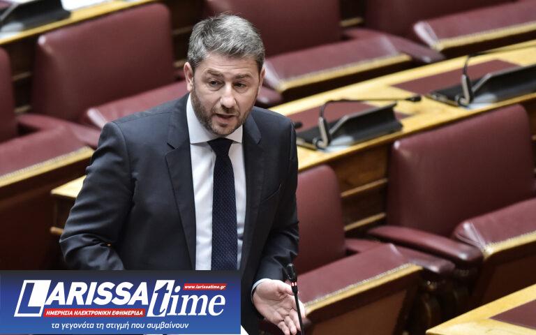 Τέμπη: Παρέμβαση Ανδρουλάκη στη Βουλή μετά τη δικαστική έφοδο στα κεντρικά γραφεία του ΟΣΕ