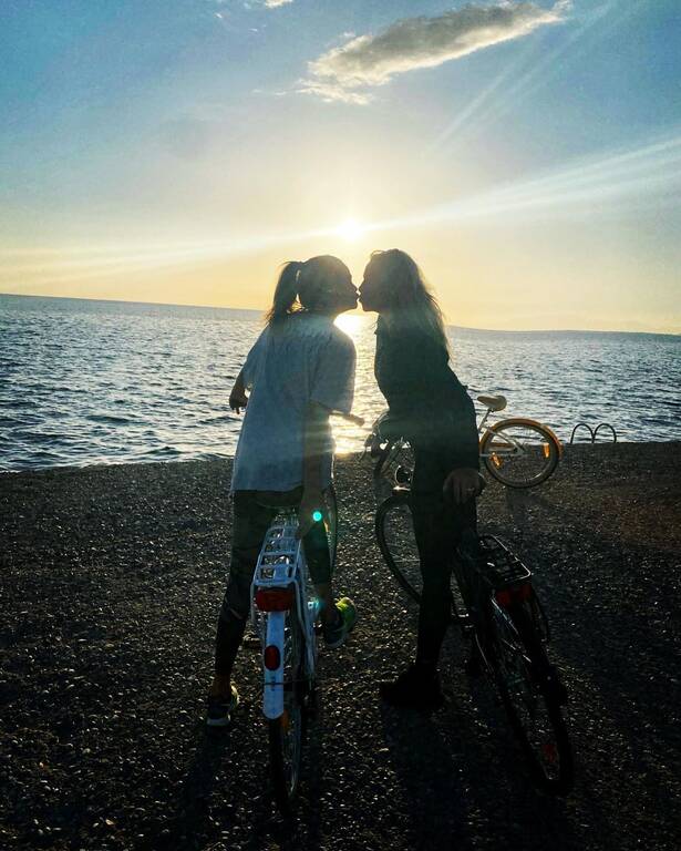 Βικτώρια Δέλλη και Γωγώ Μαστροκώστα