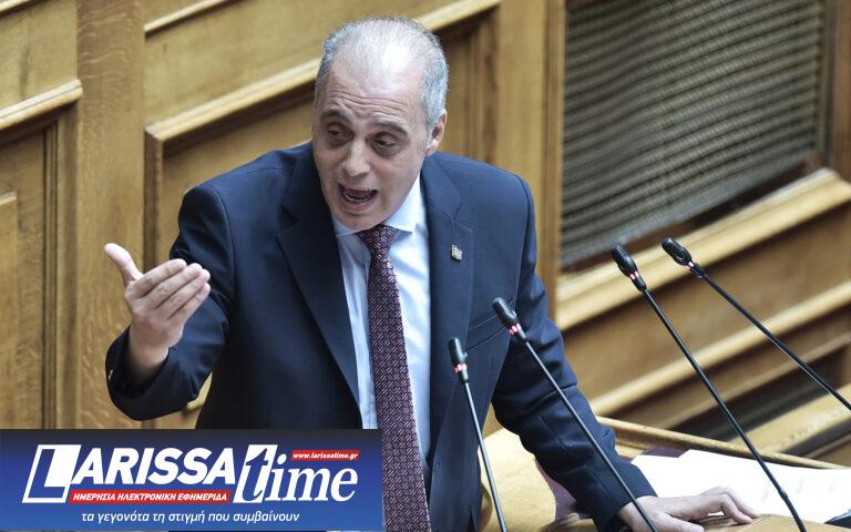 Βελόπουλος σε Ιερώνυμο: Κανείς πολιτικός δεν πρέπει να δίνει οδηγίες στον κλήρο, αλλά ούτε η ιεραρχία στους πιστούς