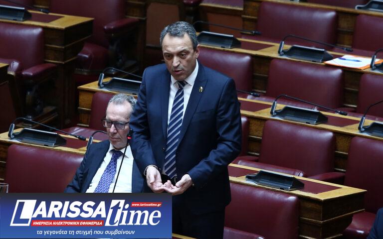 Σπαρτιάτες: Φαρσοκωμωδία σε τρεις πράξεις