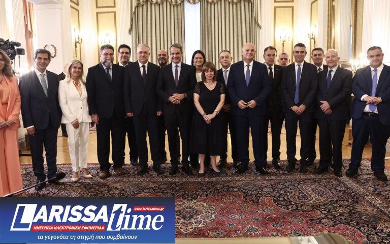 Ορκίστηκαν τα νέα μέλη της κυβέρνησης