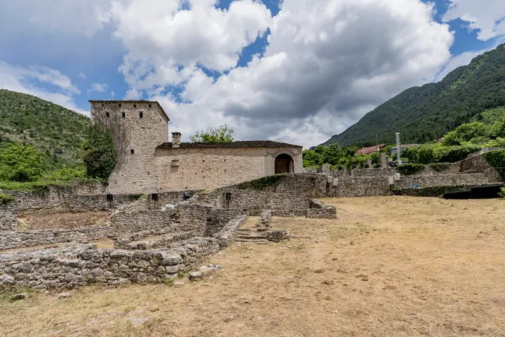 «Γιατί ’ναι μαύρα τα βουνά ’24»: Οι μουσικές κουλτούρες των Νοτίων Βαλκανίων δίνουν ραντεβού στην Κόνιτσα