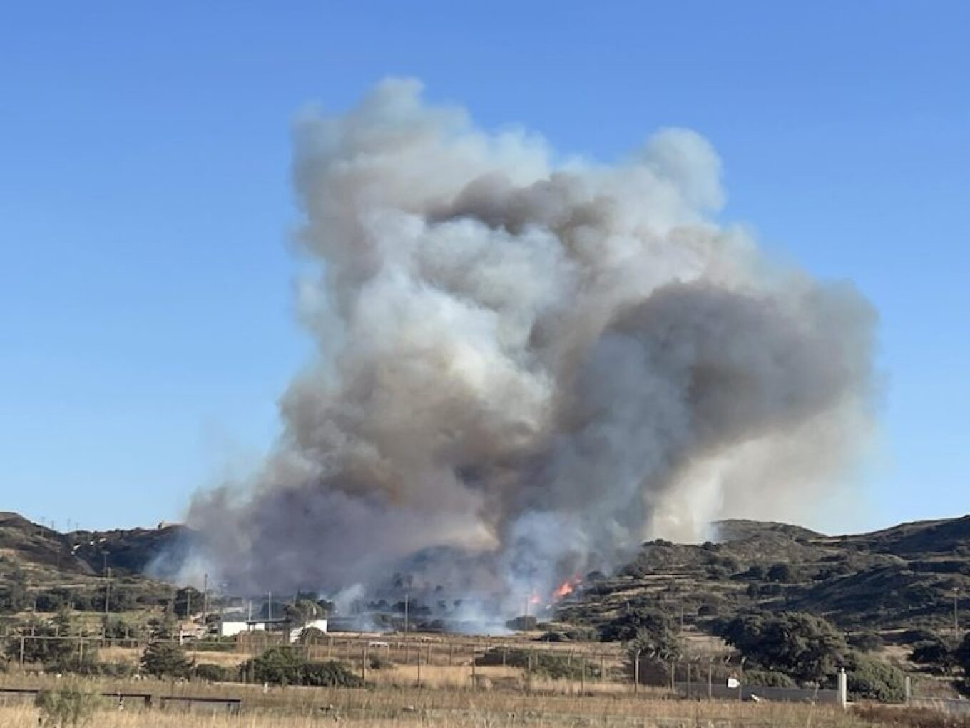 Φωτιά Μήλος 