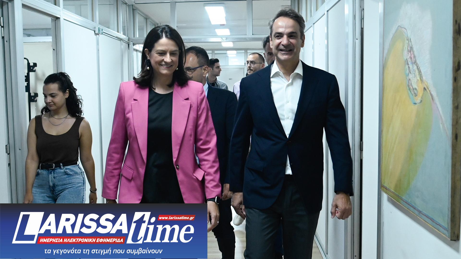 Μητσοτάκης από υπουργείο Εργασίας: Στόχος η εφαρμογή της Ψηφιακής Κάρτας Εργασίας παντού-1