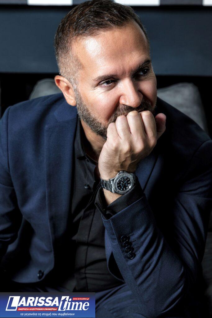 Ο Μίμης Πλέσσας κλείνει 100 χρόνια ζωής με μία μεγάλη γιορτή στο Θέατρο Παλλάς