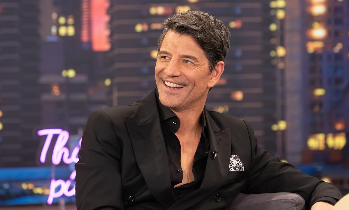 Σάκης Ρουβάς