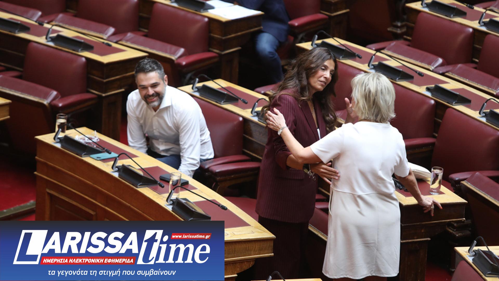 ΣΥΡΙΖΑ: Ορκίστηκε βουλευτής η Πόπη Τσαπανίδου-1