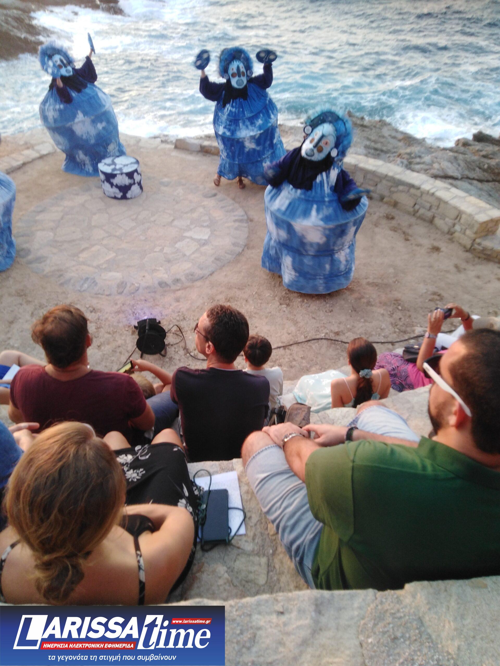 Οι «Νεφέλες» του Αριστοφάνη στην Ικαρία – Επιτυχημένες παραστάσεις