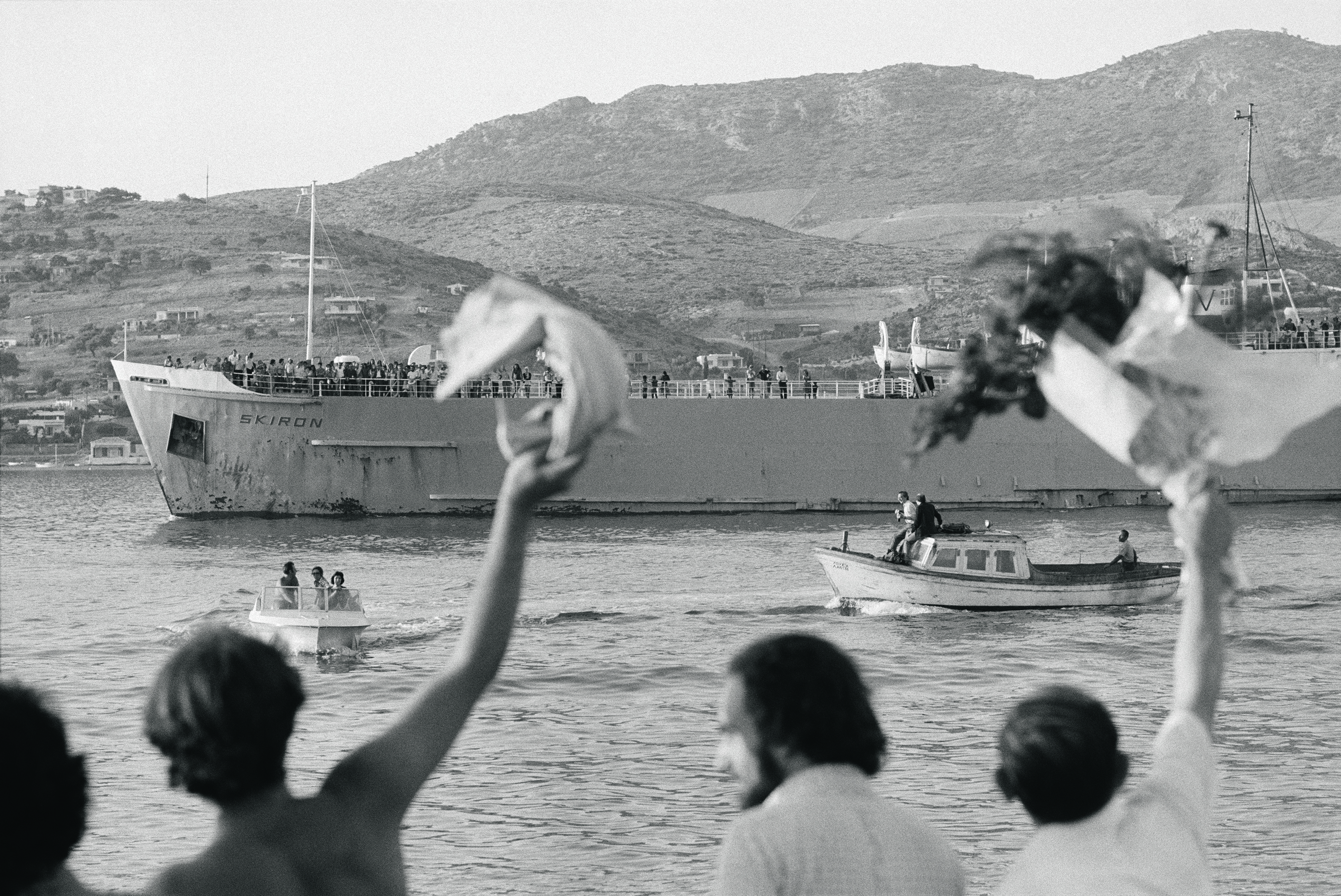 Μεταπολίτευση: Oι πρώτες μέρες-2