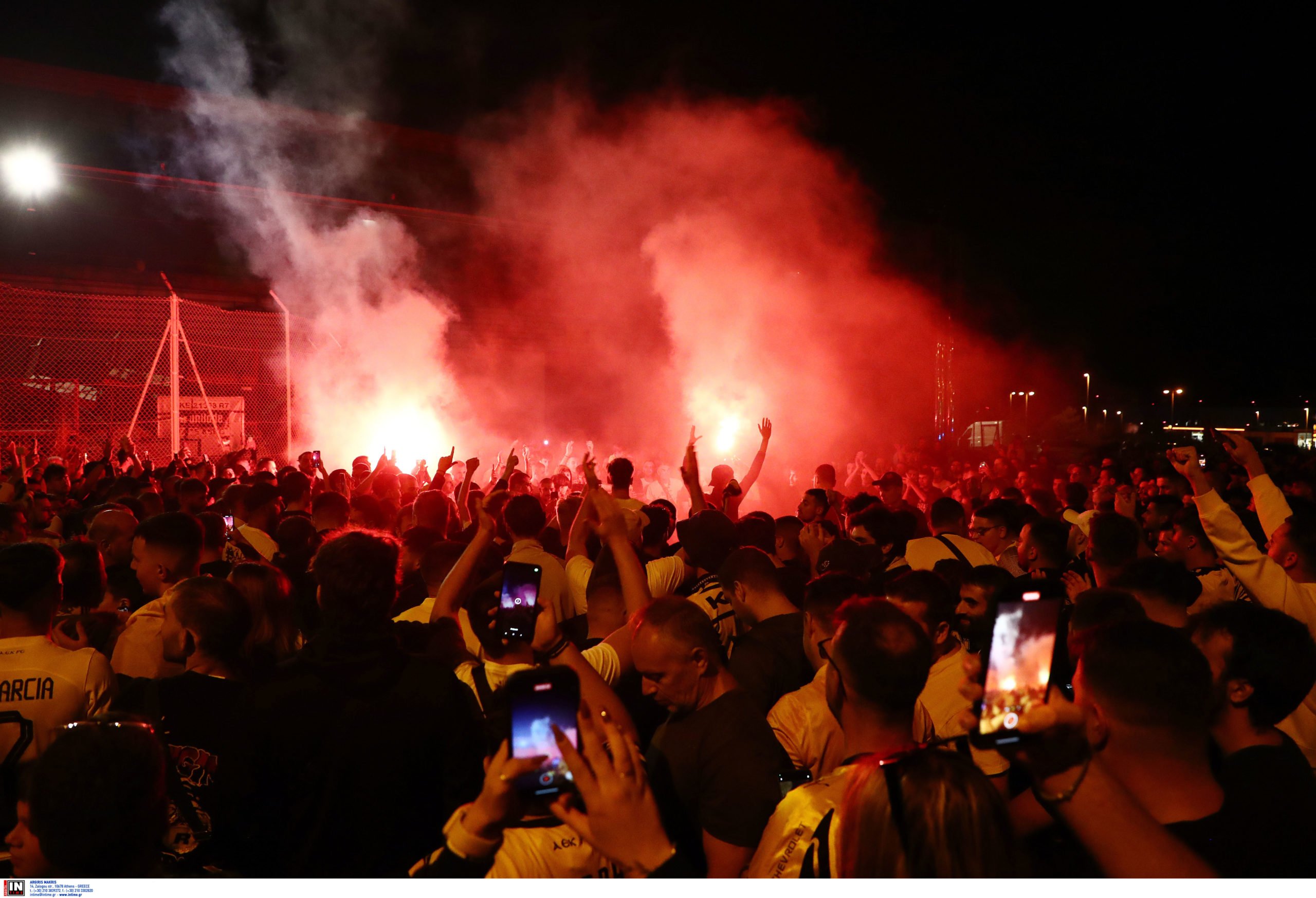 AEK,αεροδρόμιο 
