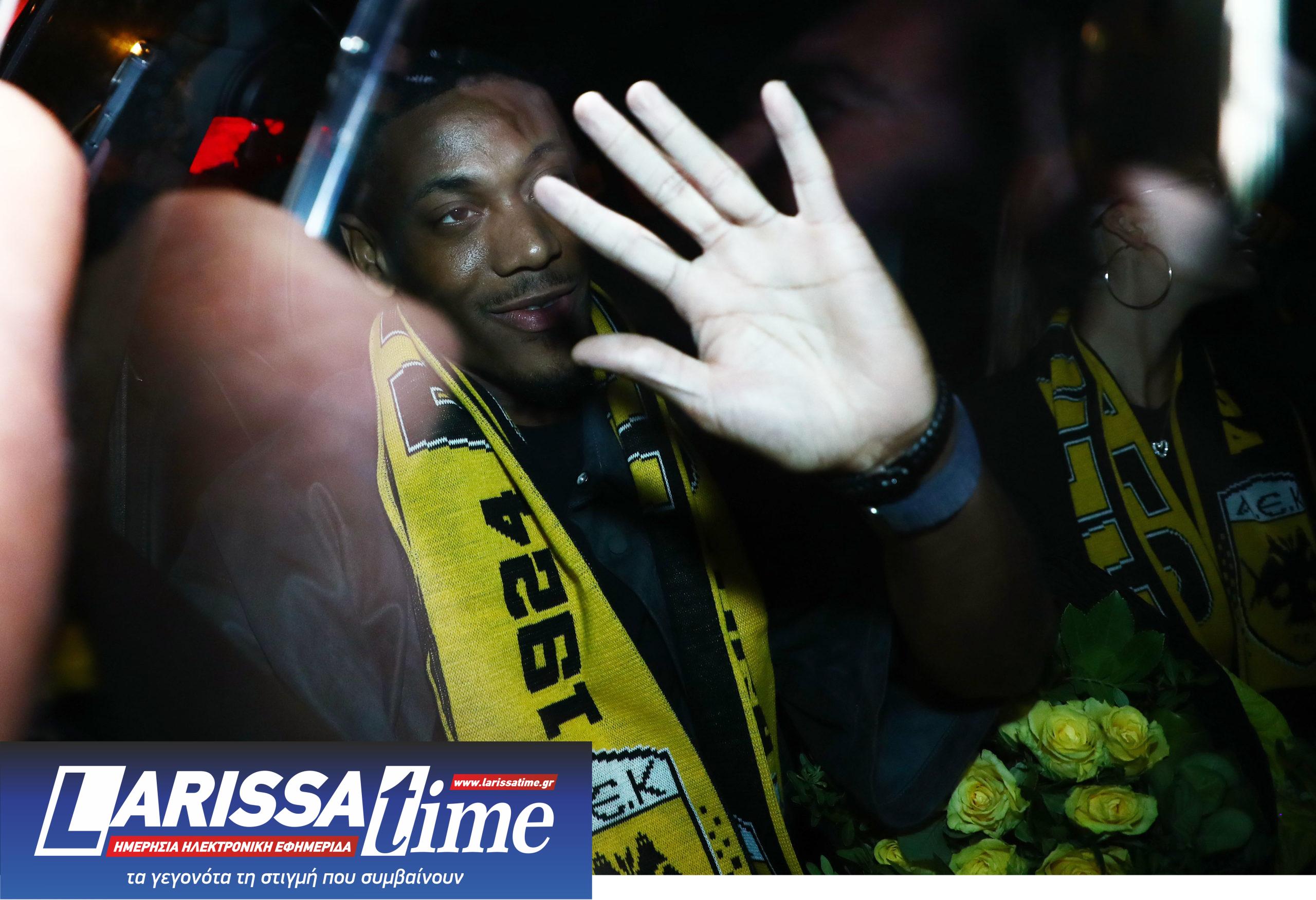 ΑΕΚ, Μαρσιάλ, Αεροδρόμιο