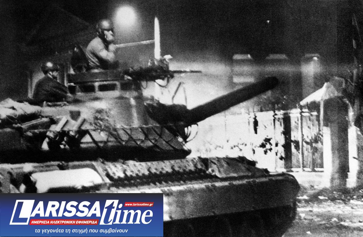 Όσοι βρέθηκαν μέσα στο Πολυτεχνείο δεν λιγοψύχησαν παρά την παρουσία των τανκ γύρω από αυτό. 