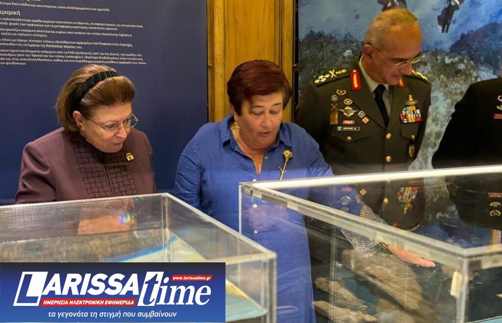 Εγκαίνια έκθεσης «Επιστροφή στα Αντικύθηρα» -Μενδώνη: Το 2026 έτοιμο το Εθνικό Μουσείο Εναλίων Αρχαιοτήτων