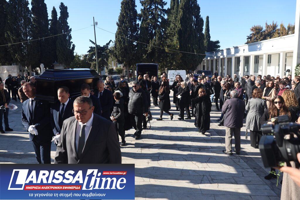 To τελευταίο αντίο από συγγενείς και φίλους στον ηθοποιό Δημήτρη Ήμελλο
