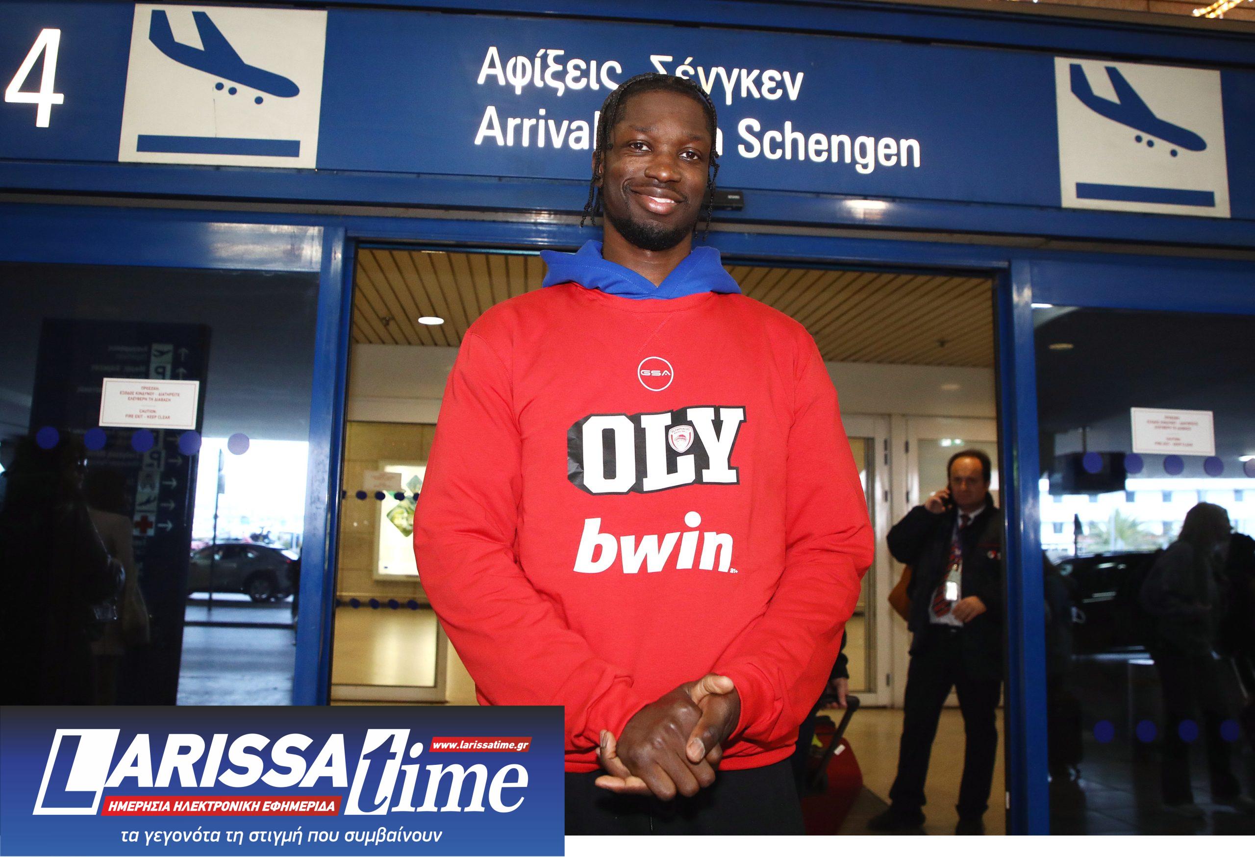 Νέιθαν Μενσά Ολυμπιακός