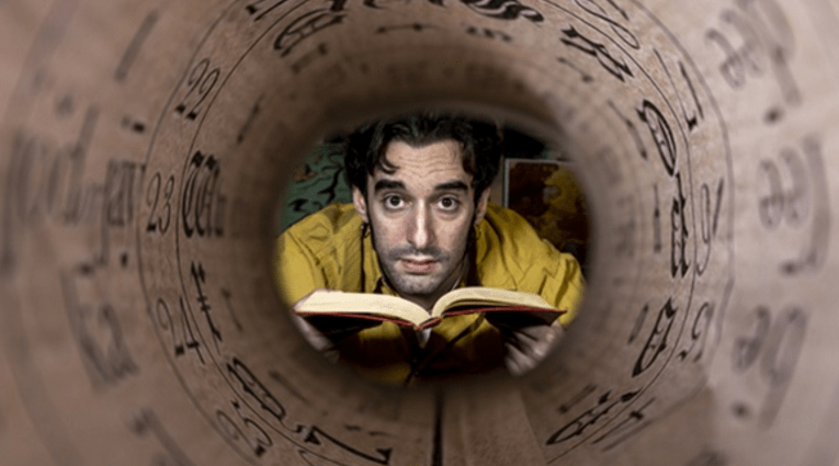 «Το χρονικό ενός δυσλεκτικού» επιστρέφει για δεύτερη χρονιά στο Θέατρο 104