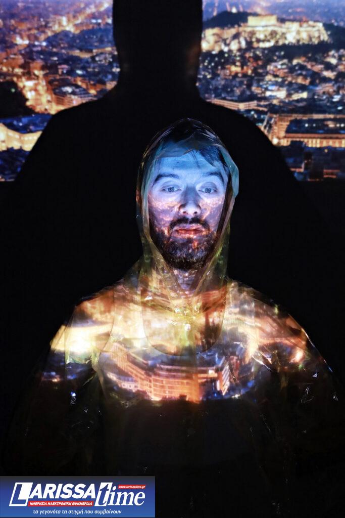 «Όταν» – Μια σκηνική αλληγορία βασισμένη στα διηγήματα του Ευθύμη Φιλίππου σε σκηνοθεσία της Νατάσας Παπανδρέου