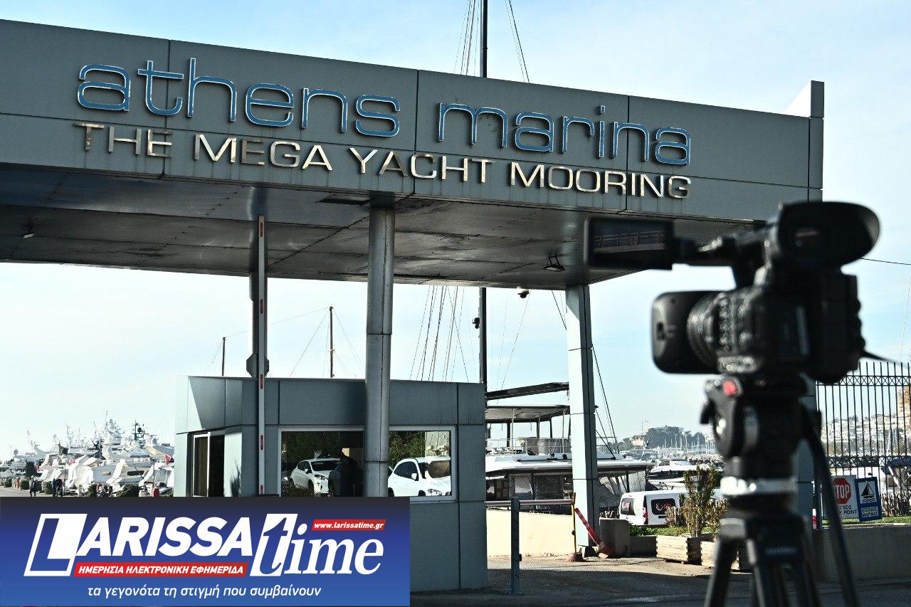 Εικόνα που δείχνει το φυλάκιο στην Μαρίνα Αθηνών (πρώην Μαρίνα Φαλήρου) όπου ο μοτοσικλετιστής έχασε τη ζωή του