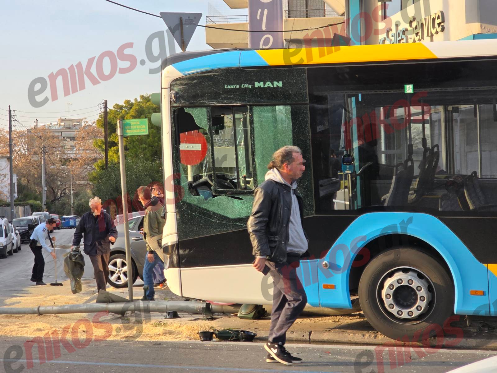 Μεσογείων, Τροχαίο, Λεωφορείο