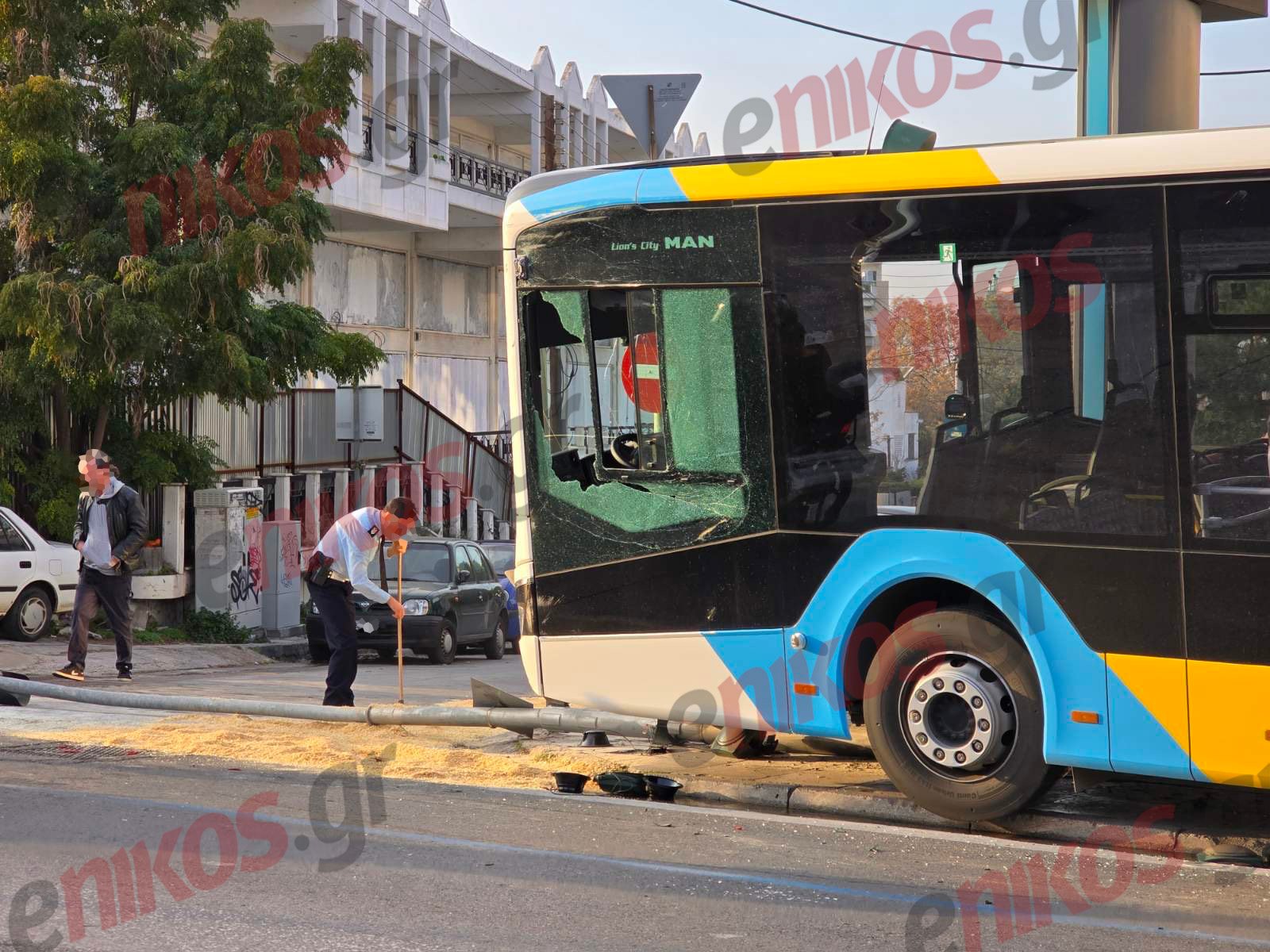 Μεσογείων, Τροχαίο, Λεωφορείο
