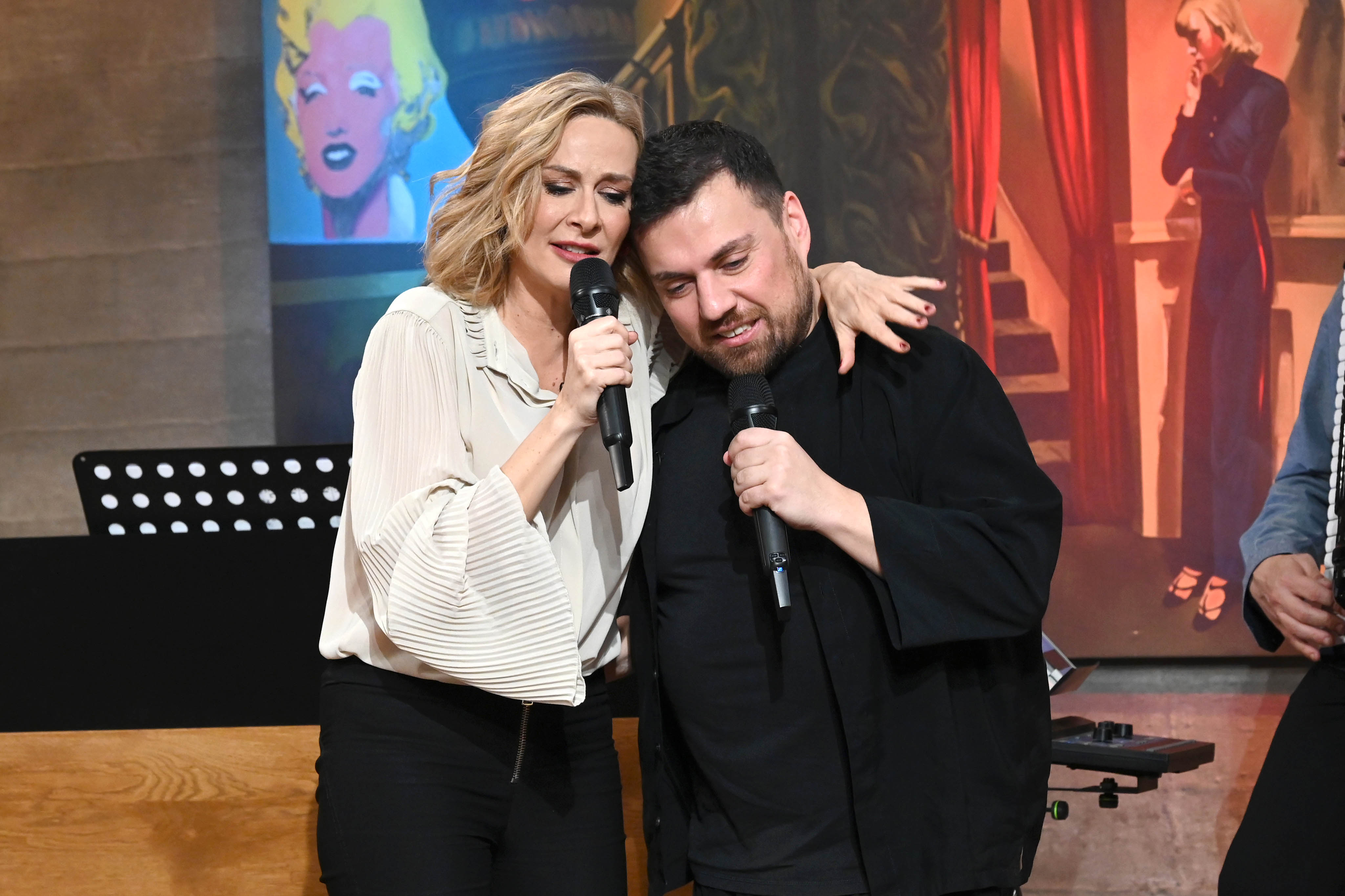 ΕΡΤ1: Θέμης Καραμουρατίδης, Νατάσσα Μποφίλιου, Πάνος Μουζουράκης στην #Παρέα του Γιώργου Κουβαρά