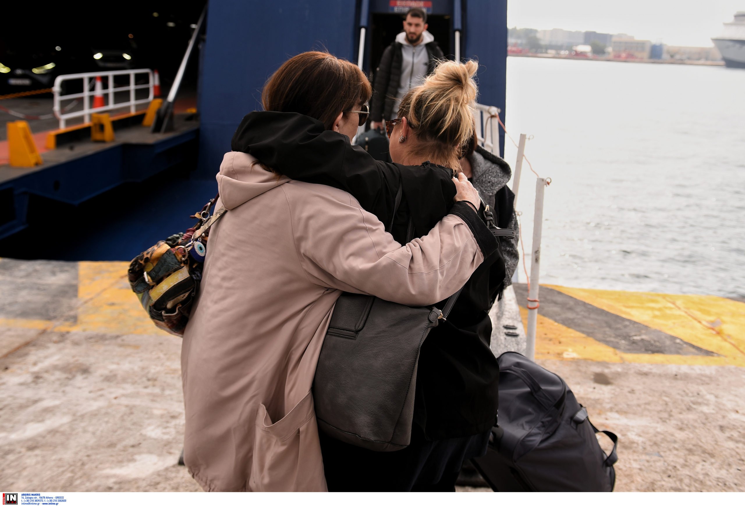 λιμάνι Πειραιά Σαντορίνη