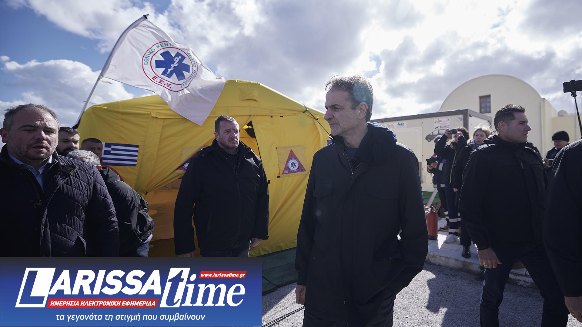 Στη Σαντορίνη ο Κυριάκος Μητσοτάκης – «Συνιστώ ψυχραιμία στους κατοίκους»-2