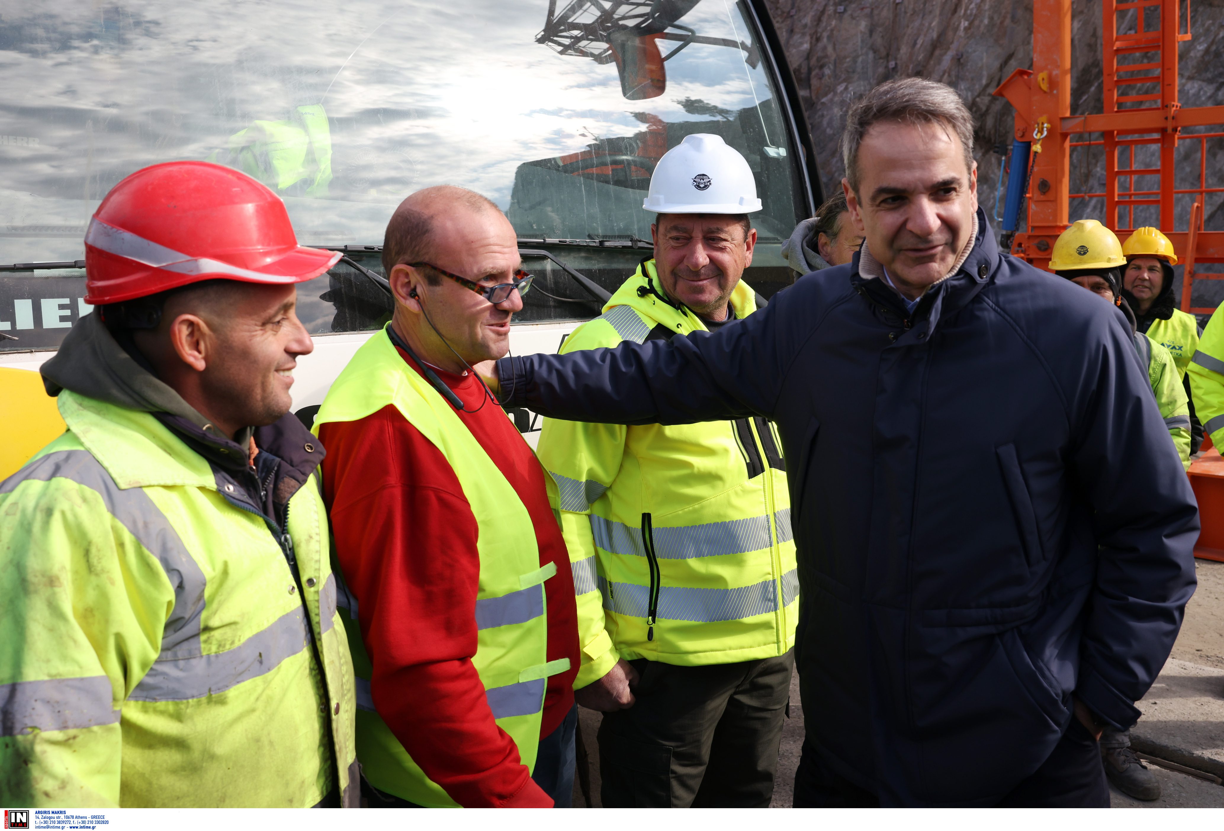 Στο Flyover ο Μητσοτάκης: «Η κυβέρνηση συνεχίζει απερίσπαστη την υλοποίηση του έργου της»-1