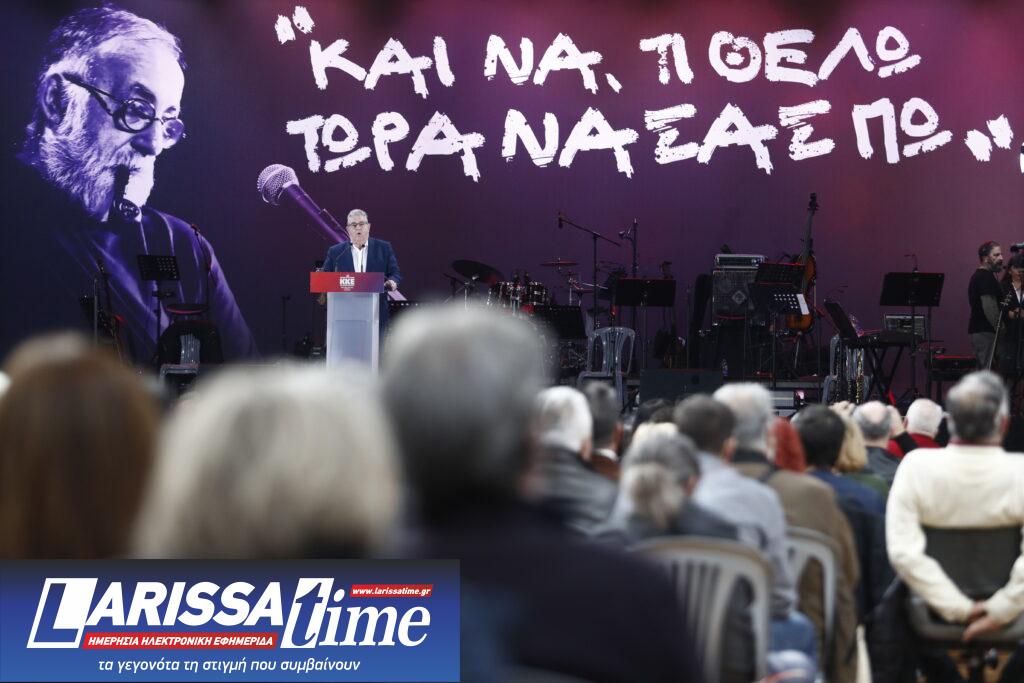 Συναυλία-αφιέρωμα στον Θάνο Μικρούτσικο: Χιλιάδες τραγούδησαν για «τις πιο όμορφες μέρες μας που δεν έχουμε ζήσει ακόμα»