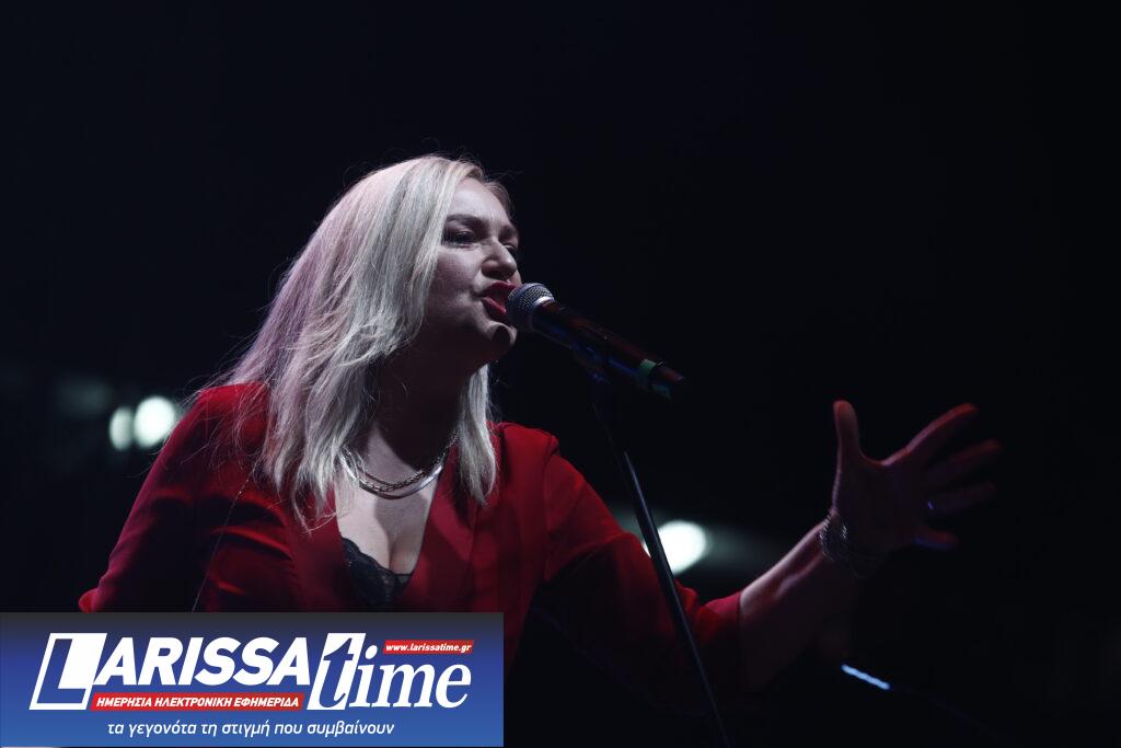 Συναυλία-αφιέρωμα στον Θάνο Μικρούτσικο: Χιλιάδες τραγούδησαν για «τις πιο όμορφες μέρες μας που δεν έχουμε ζήσει ακόμα»