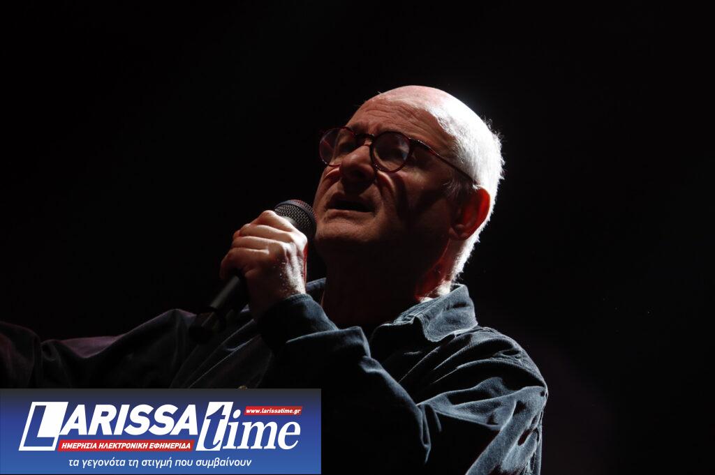 Συναυλία-αφιέρωμα στον Θάνο Μικρούτσικο: Χιλιάδες τραγούδησαν για «τις πιο όμορφες μέρες μας που δεν έχουμε ζήσει ακόμα»