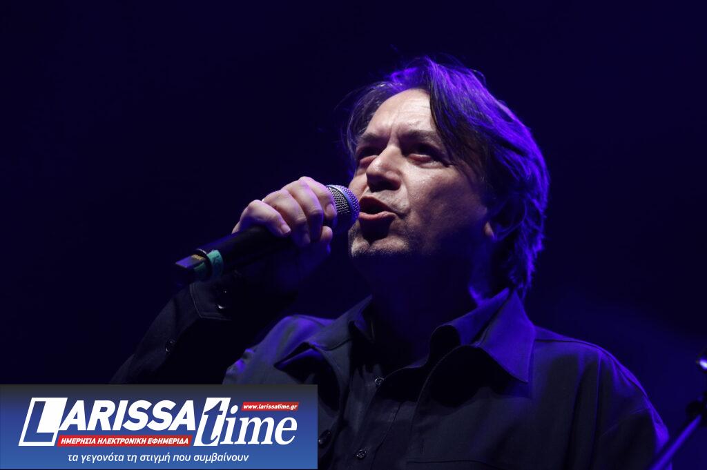 Συναυλία-αφιέρωμα στον Θάνο Μικρούτσικο: Χιλιάδες τραγούδησαν για «τις πιο όμορφες μέρες μας που δεν έχουμε ζήσει ακόμα»