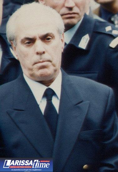 Θεωρείο: «Σοκάρει» ο Βανς-1