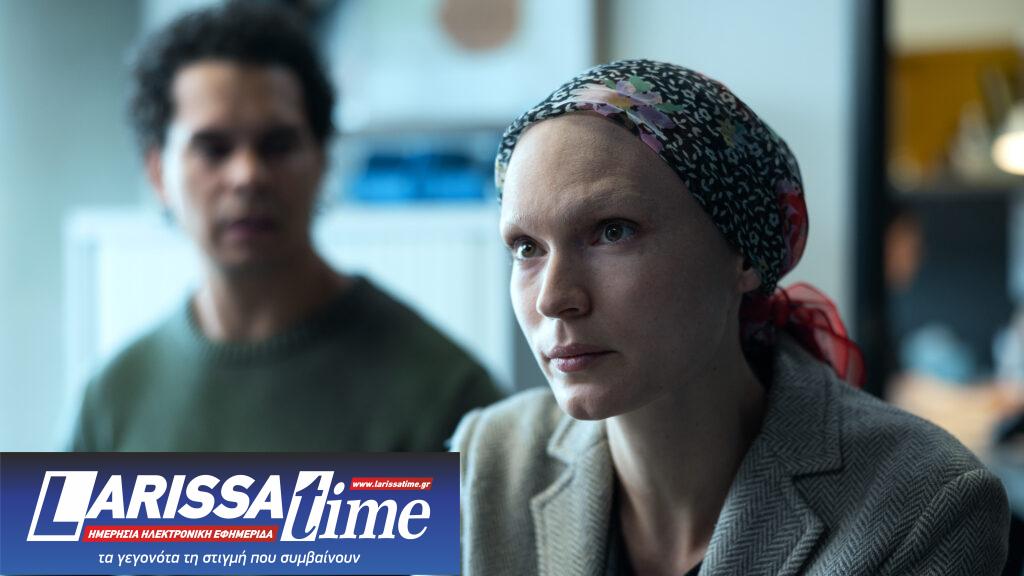 «Μηλόξιδο» (Apple Cider Vinegar): Δυο γυναίκες ανταγωνίζονται στα social media με φόντο τον καρκίνο