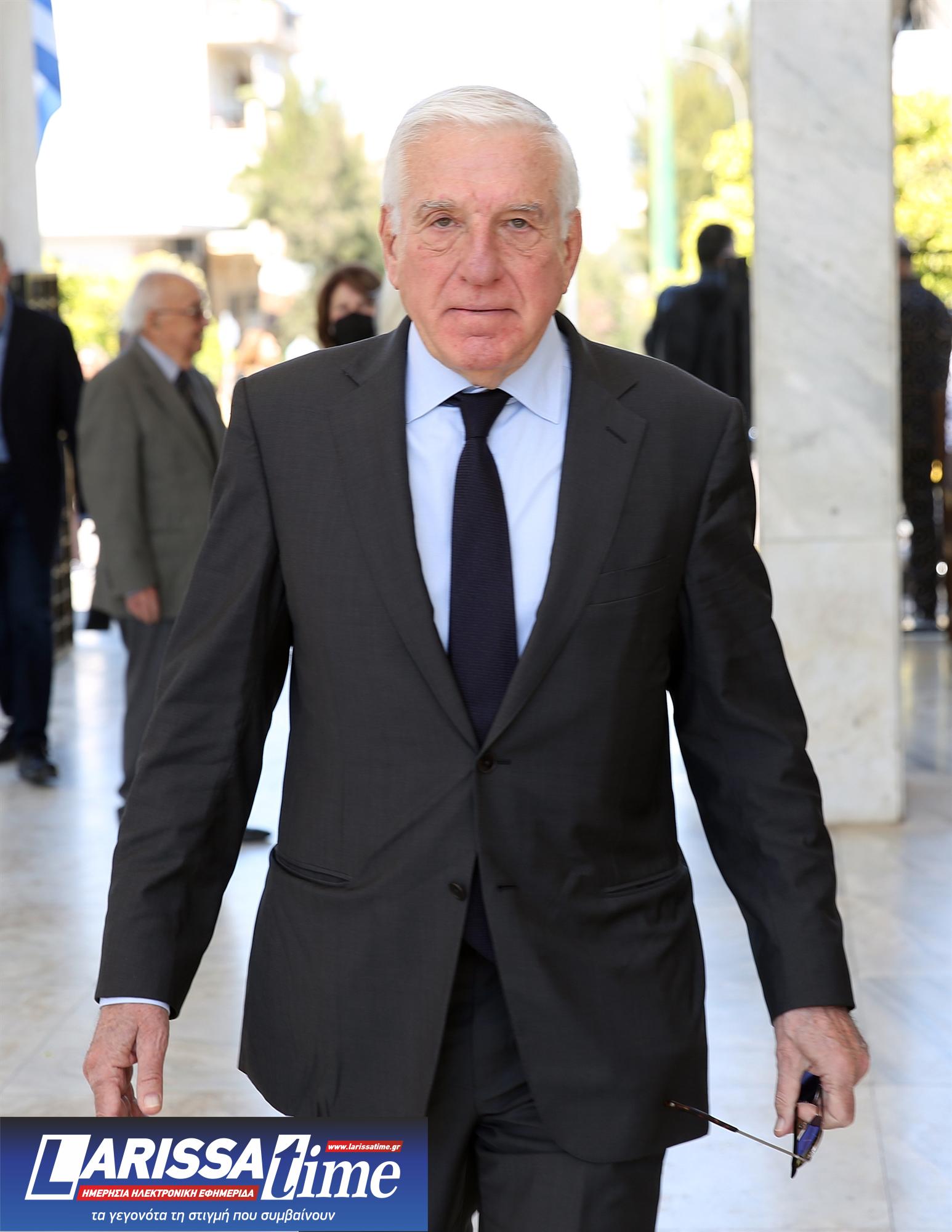 Εντός και Εκτός: Eφθασαν τα ανταλλακτικά για τα Apache-1