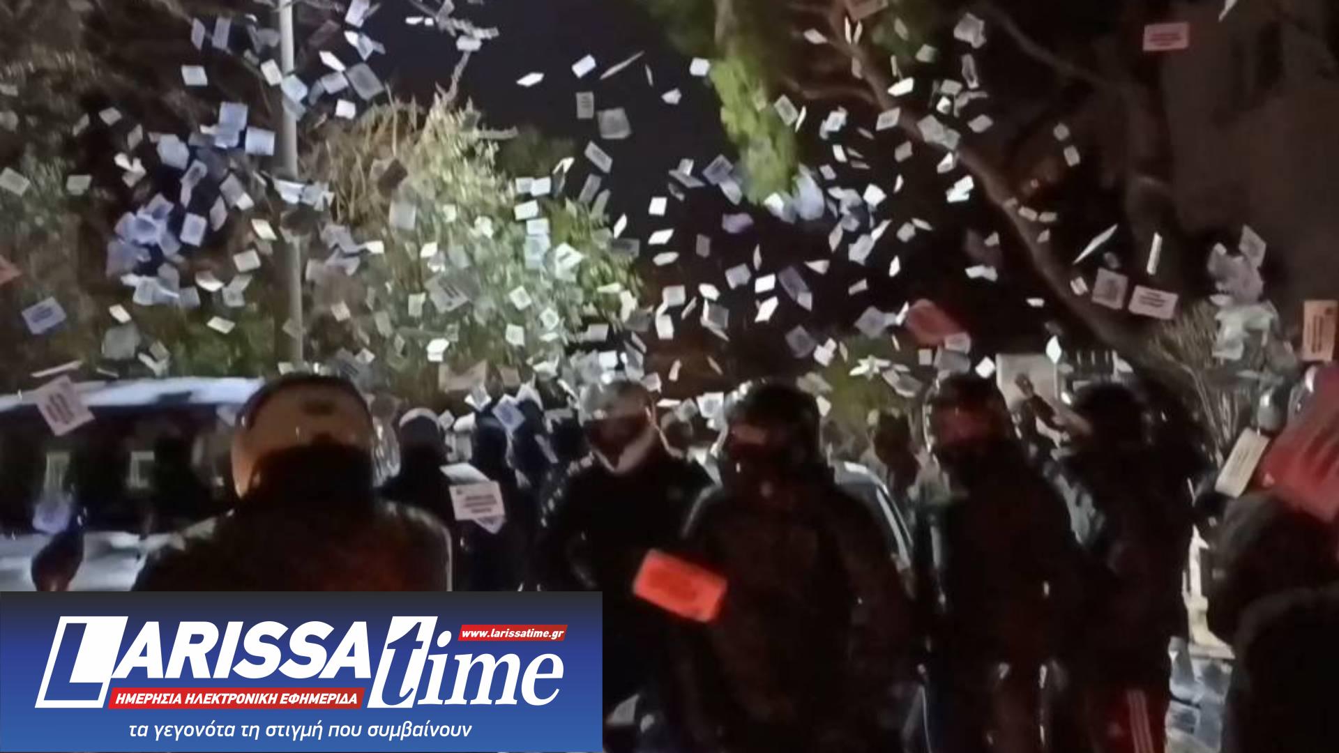 Επίθεση Ρουβίκωνα με τρικάκια στο σπίτι του Κωνσταντίνου Τασούλα-1