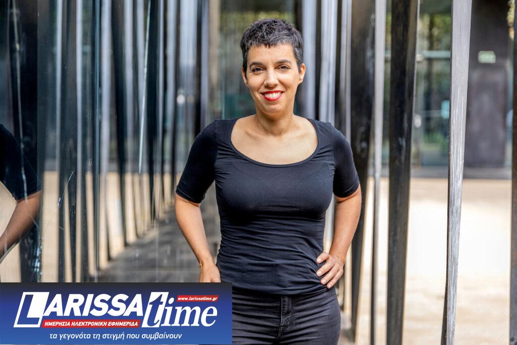 Η φεμινίστρια συγγραφέας Εστέρ Βίβας μιλά στο ΕΡΤNews για το βιβλίο της «Ανυπάκουη μαμά»