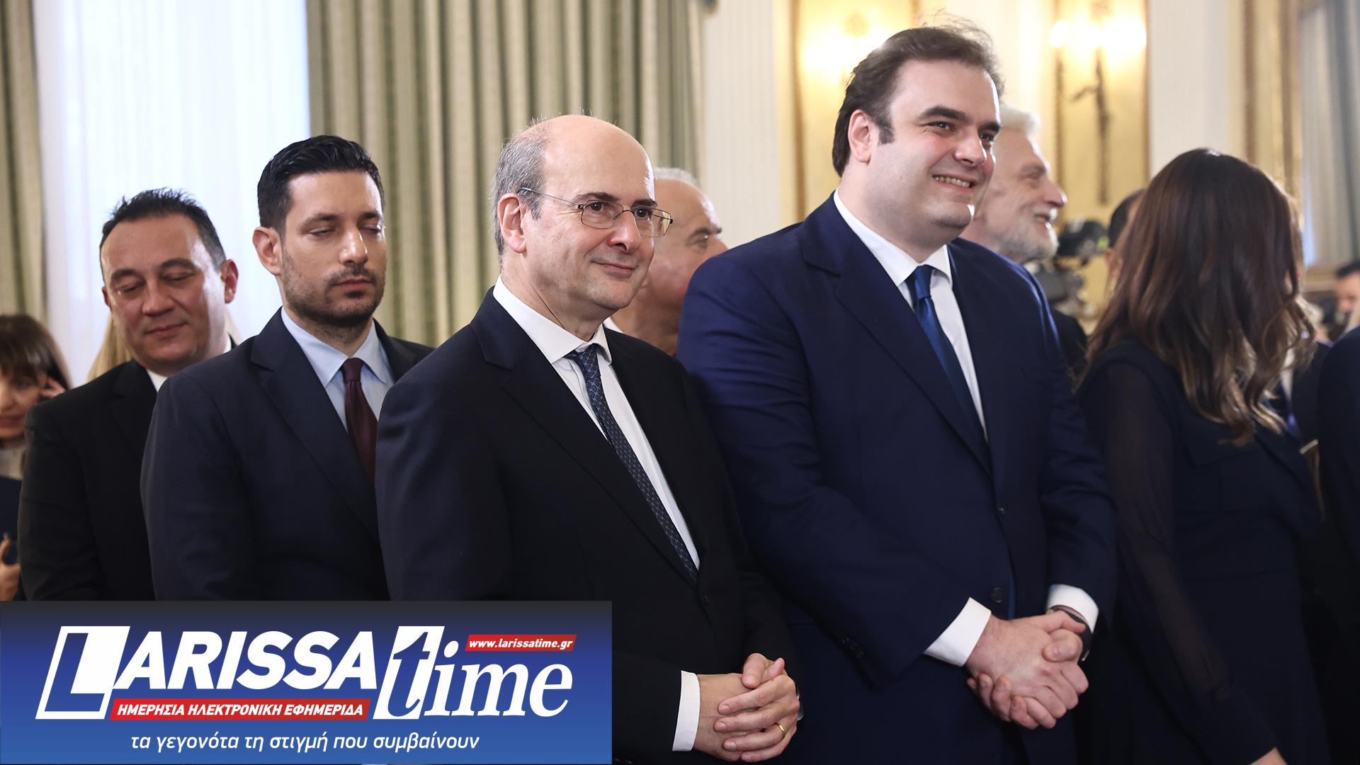 Φωτογραφικά στιγμιότυπα από την ορκωμοσία των νέων μελών της κυβέρνησης-1