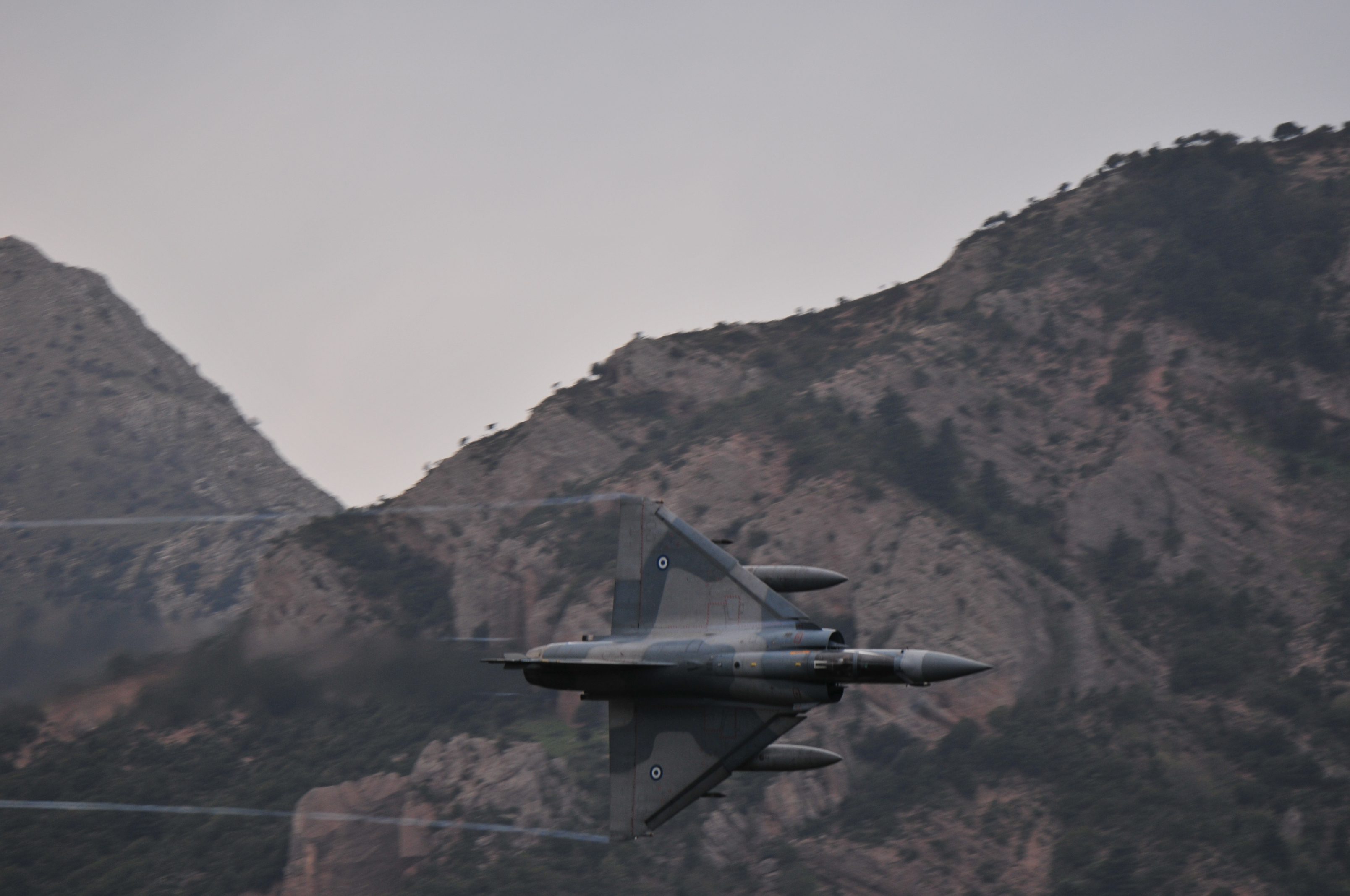 Αεροπορικό υπερθέαμα στον Βουραϊκό-6