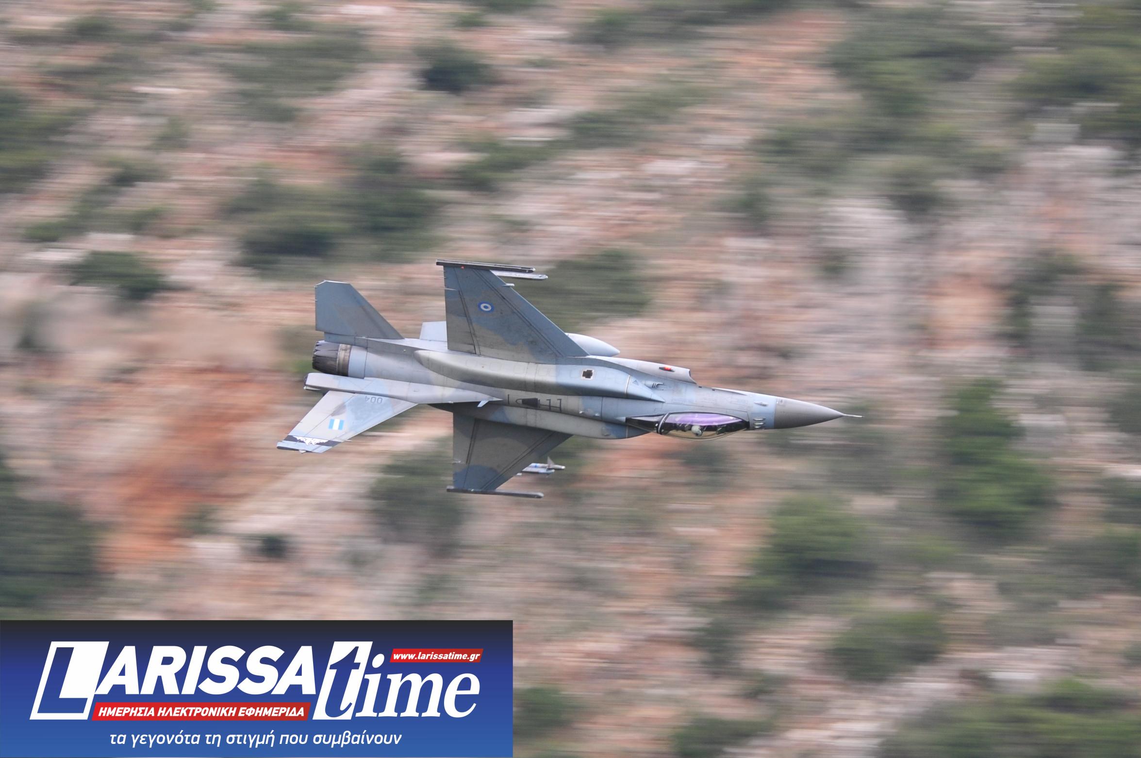 Αεροπορικό υπερθέαμα στον Βουραϊκό-5